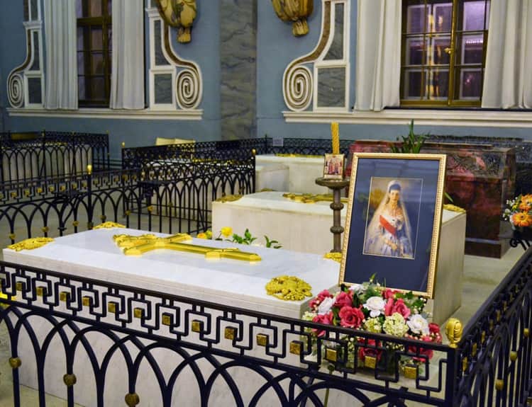 Фото 7. Место погребения Императрицы Марии Феодоровны, мамы Царя Мученика